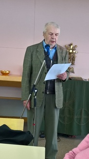 Viljon esitti runon äideille